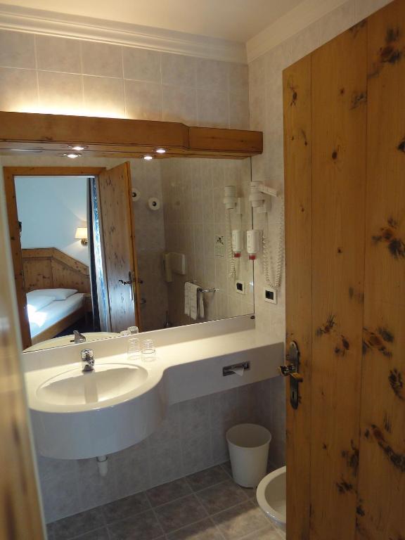 Hotel Zum Wolf 카스텔로토 객실 사진